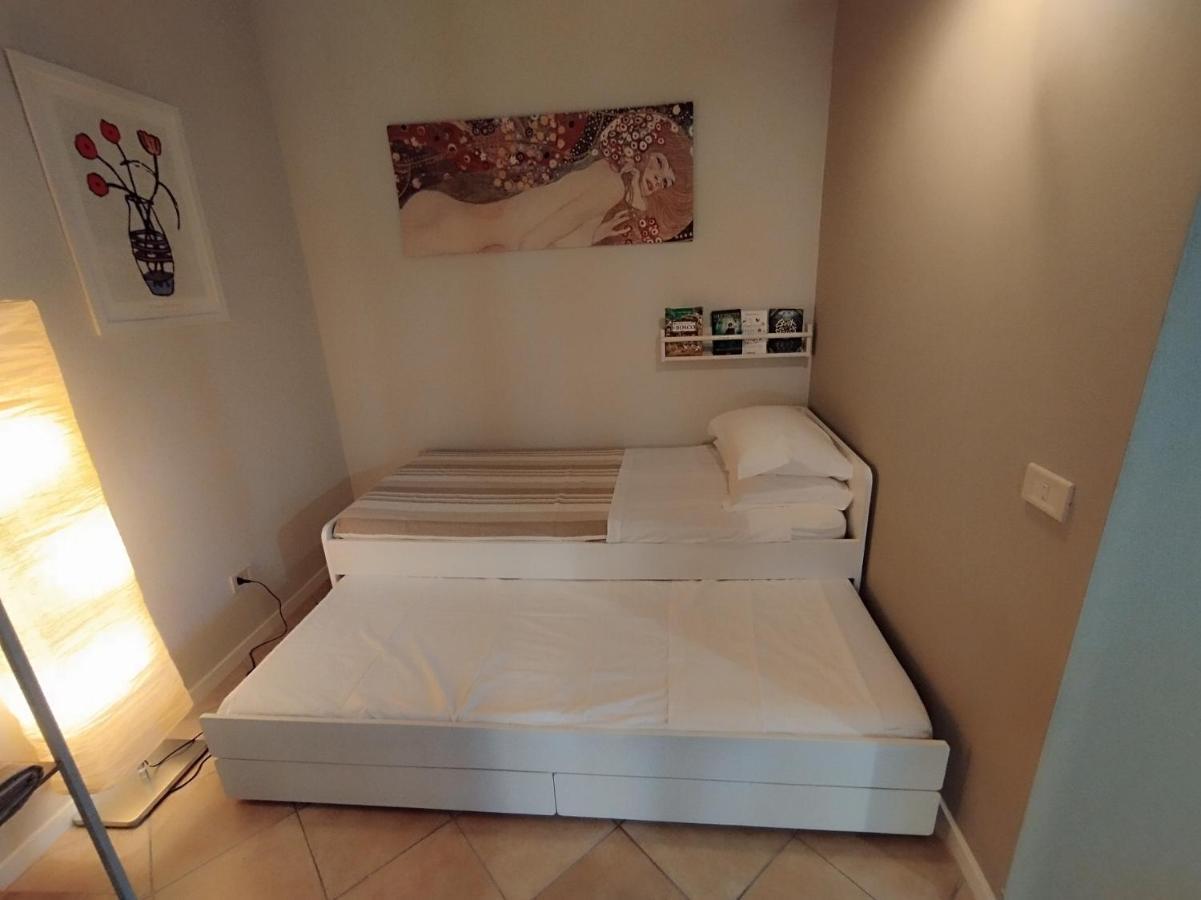 Milano Lodge Bussero Bagian luar foto